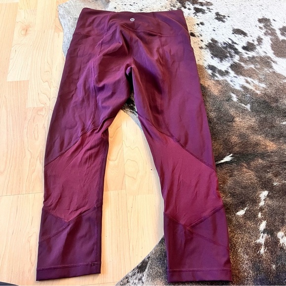 LULULEMON Burgundy Pace Rival High-Rise Crop 22"‎ Athletic Leggings Size 6 - Picture 9 of 10